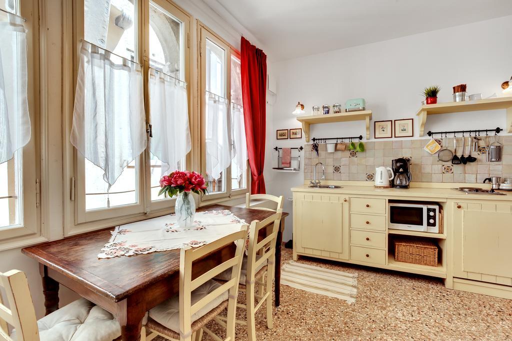 Ca' Badoer Frari Apartment Venedig
